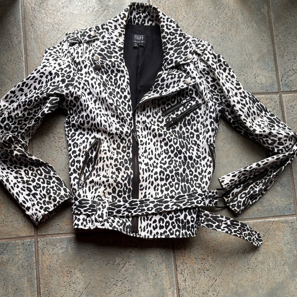 Y2K Vintage TrippNYC Black and White Leopard Print Moto Jacket size m